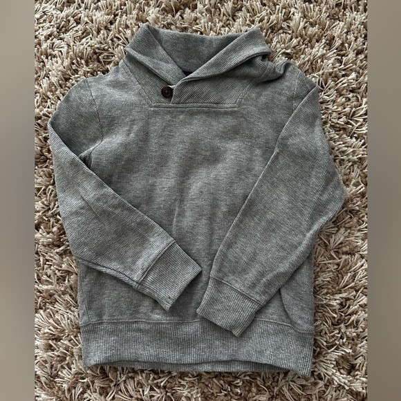 3 Old Navy 5T Sweaters - Picture 4 of 4